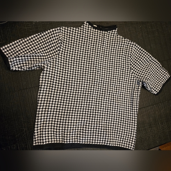Talbots Houndstooth Short Sleeve Sweater - Picture 2 of 6
